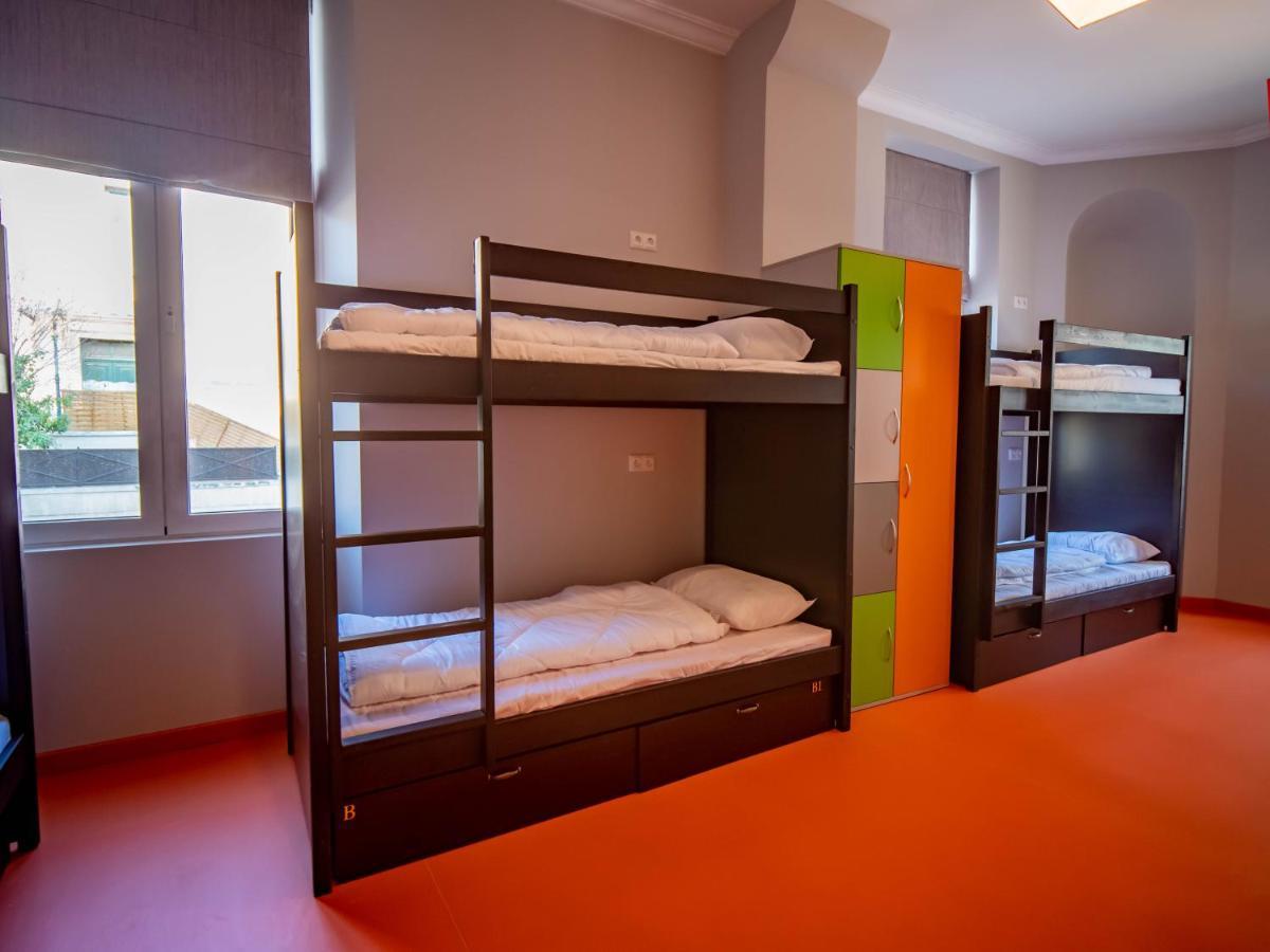 Banana'S Camp Hostel Cannes Luaran gambar