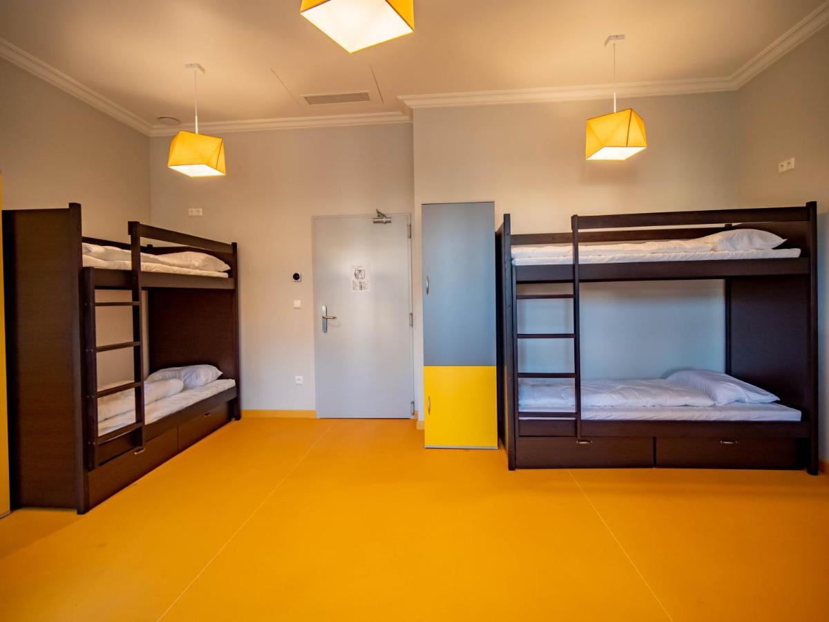 Banana'S Camp Hostel Cannes Luaran gambar