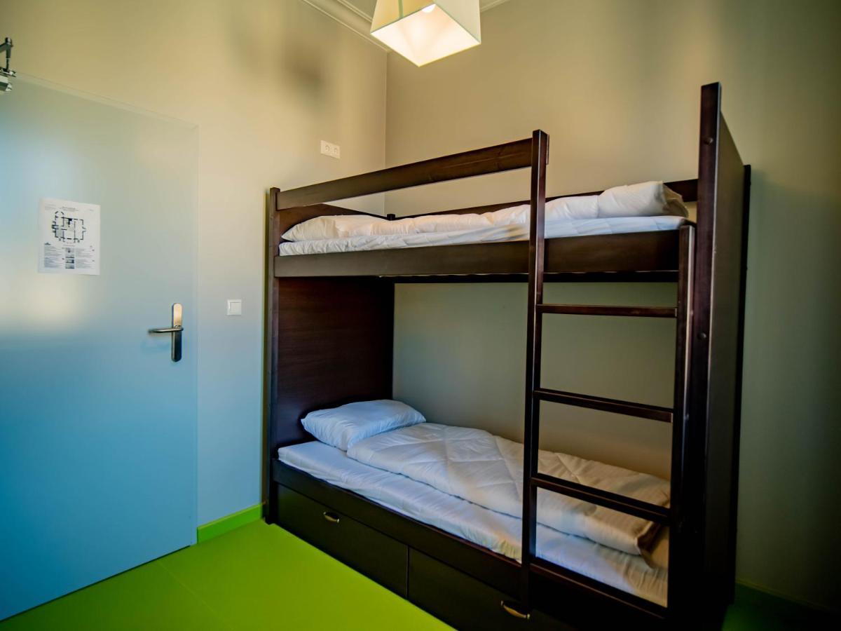 Banana'S Camp Hostel Cannes Luaran gambar