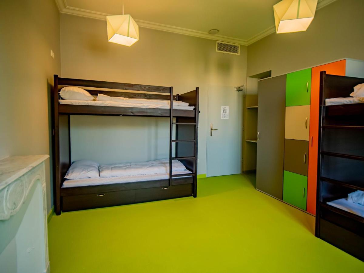 Banana'S Camp Hostel Cannes Luaran gambar